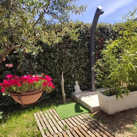 Claude Et Marie-france Lägenhet *