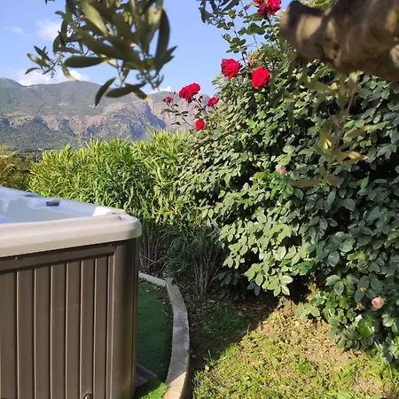 Claude Et Marie-france * Alata