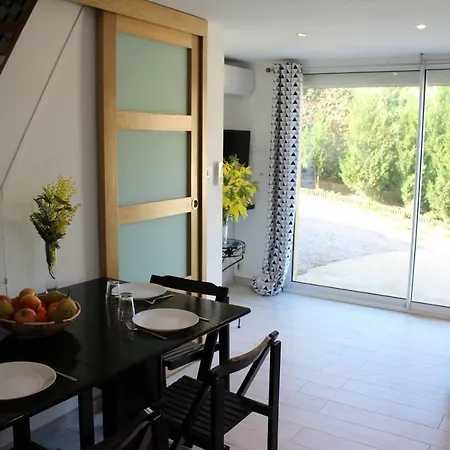 Claude Et Marie-france Alata