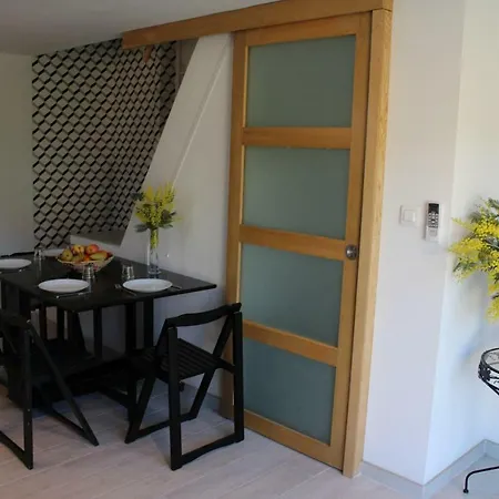 Claude Et Marie-france 公寓 *