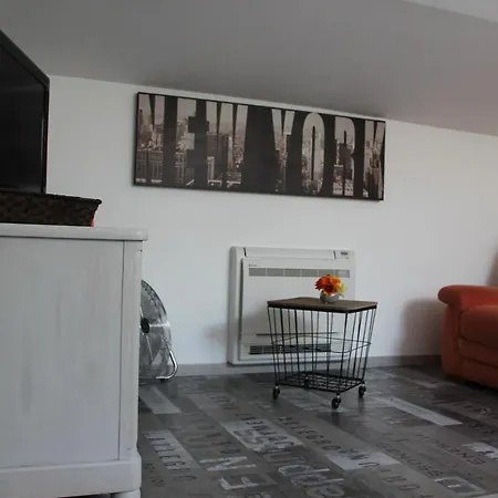 Claude Et Marie-france Lägenhet